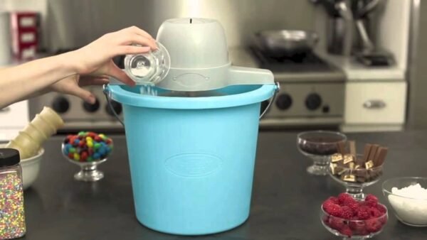 Nostalgia 4-Quart Ice Cream Maker Review Electric Motor and Easy Carry Handle Features